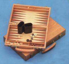 light wooden medium backgammon