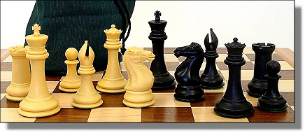 Collector Staunton Triple Weighted Plastic Chess Set