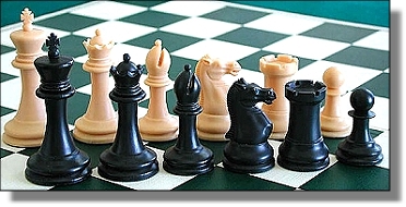 Marshall Staunton Triple Weighted Plastic Chess Set
