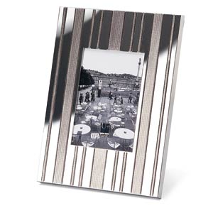 Umbra Capri Silver Plated Metal Picture Frame to product image