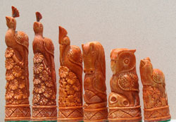The Exquisite Bird decorative Chess Set in camel bone