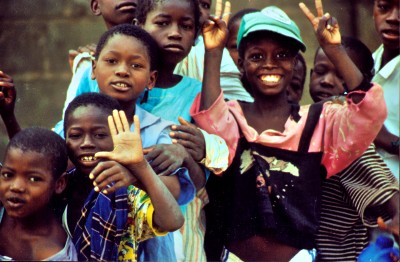 This picture shows a group of almudos (West African Streetkids) about to return to their home villages after years in the streets