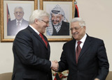 Bundesaußenminister Steinmeier und Palästinenserpräsident Mahmud Abbas (Nahostreise Februar 2006)