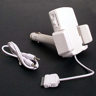 Brilliant Buy iPod 3 in 1 car kit (White) for ipod nano and product image