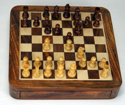 Magnetic 7 1/2" x 7 1/2" Travel Chess set