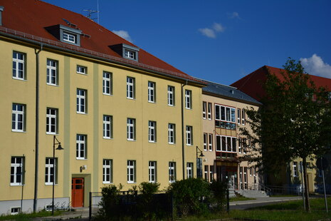 Das Bild zeigt ein Foto des Statistischen Landesamtes in Kamenz.